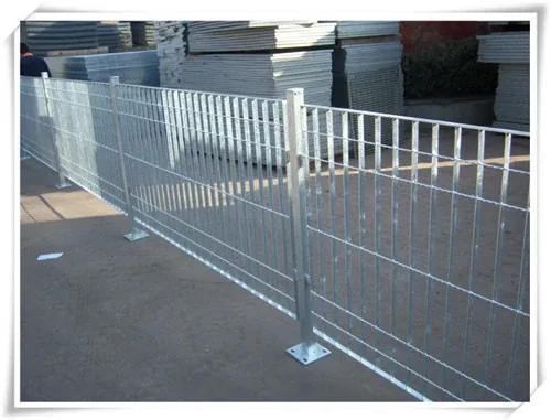 Welded grating fence panels on screw-on posts