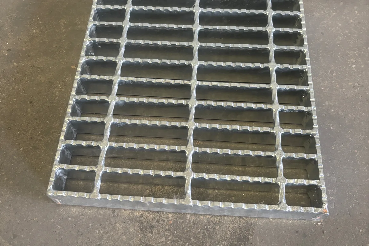 Serrated Steel Grating