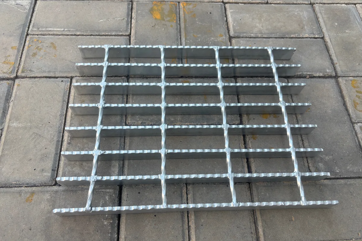 Steel Grating Load Tables
